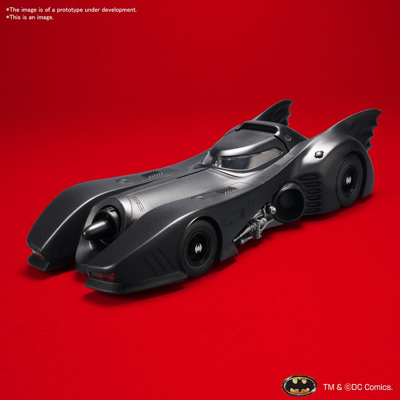 BANDAI BATMAN 1989 BATMOBILE 1/35 MODEL KIT FIGURE