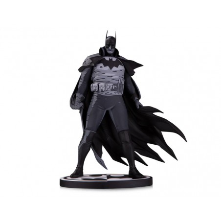 BATMAN BLACK AND WHITE MIKE MIGNOLA STATUA FIGURE