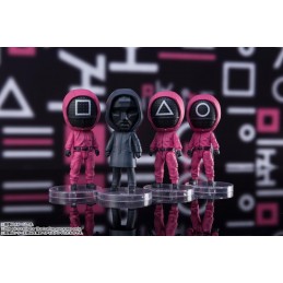 SQUID GAME MASKED WORKER MINI FIGUARTS ACTION FIGURE BANDAI
