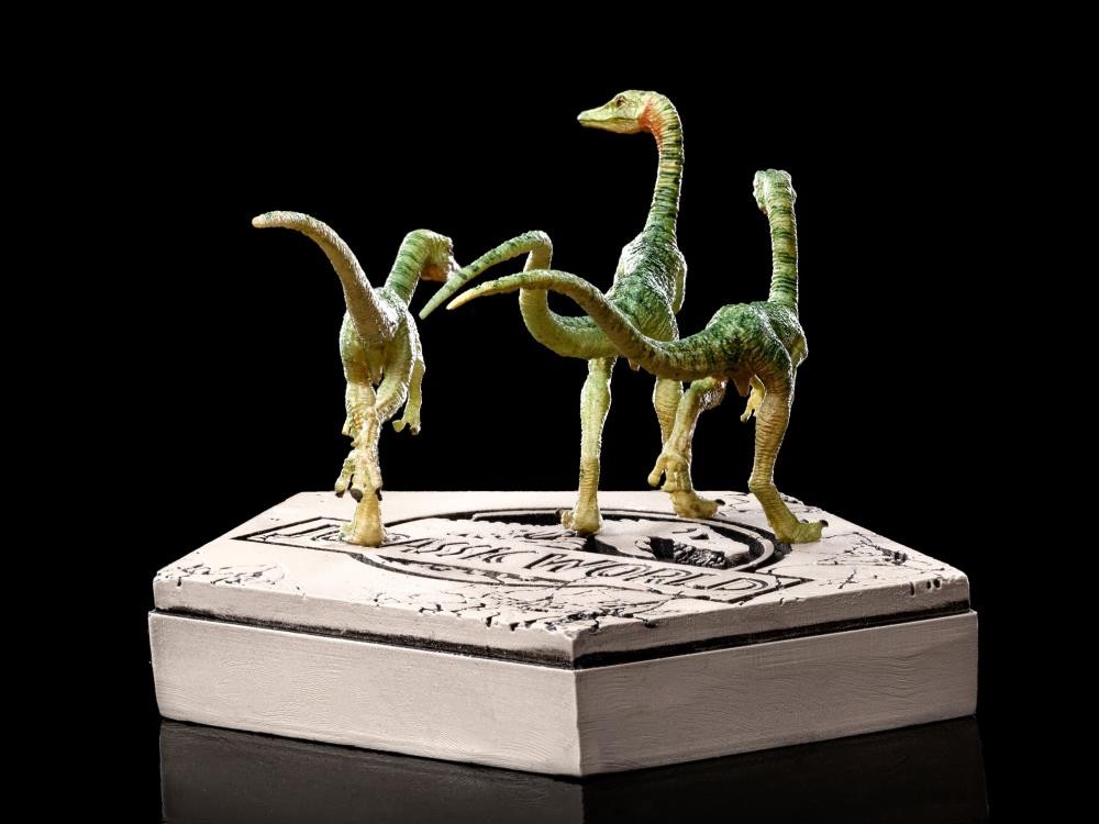 BUY JURASSIC WORLD COMPSOGNATHUS STATUE ICONS FIGURE IRON STUDIOS