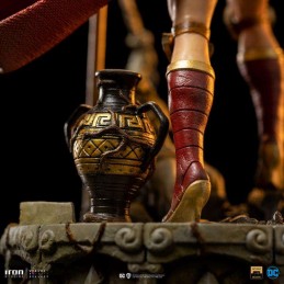 WONDER WOMAN UNLEASHED BDS ART SCALE DELUXE 1/10 STATUA FIGURE IRON STUDIOS