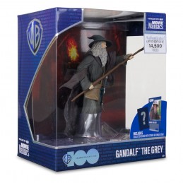 MC FARLANE LORD OF THE RINGS GANDALF MOVIE MANIACS ACTION FIGURE