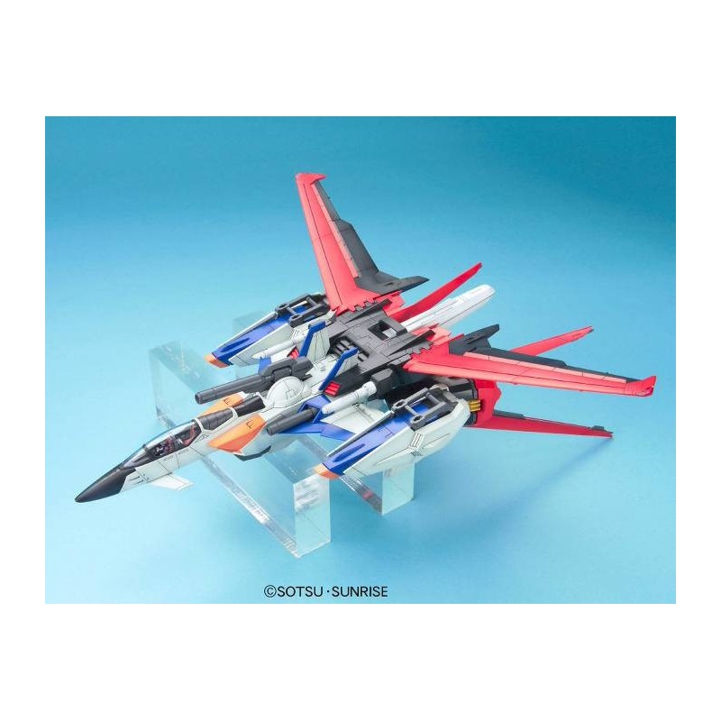 BANDAI PERFECT GRADE PG GUNDAM SKYGRASPER AND AILE STRIKER 1/60 MODEL KIT BANDAI PERFECT GRADE PG GUNDAM SKYGRASPER AND AILE STRIKER 1/60 MODEL KIT