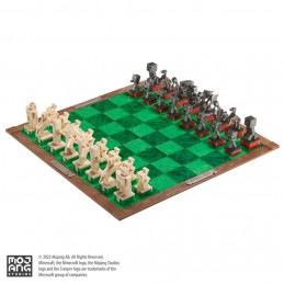 NOBLE COLLECTIONS MINECRAFT OVERWORLD HEROES VS HOSTILE MOBS CHESS SET