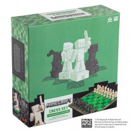 NOBLE COLLECTIONS MINECRAFT OVERWORLD HEROES VS HOSTILE MOBS CHESS SET