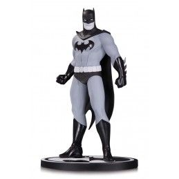 DC COLLECTIBLES BATMAN BLACK AND WHITE - BATMAN BY AMANDA CONNER STATUE FIGURE