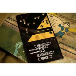 FANATTIK FALLOUT NUCLEAR KEYCARD METAL REPLICA LIMITED EDITION