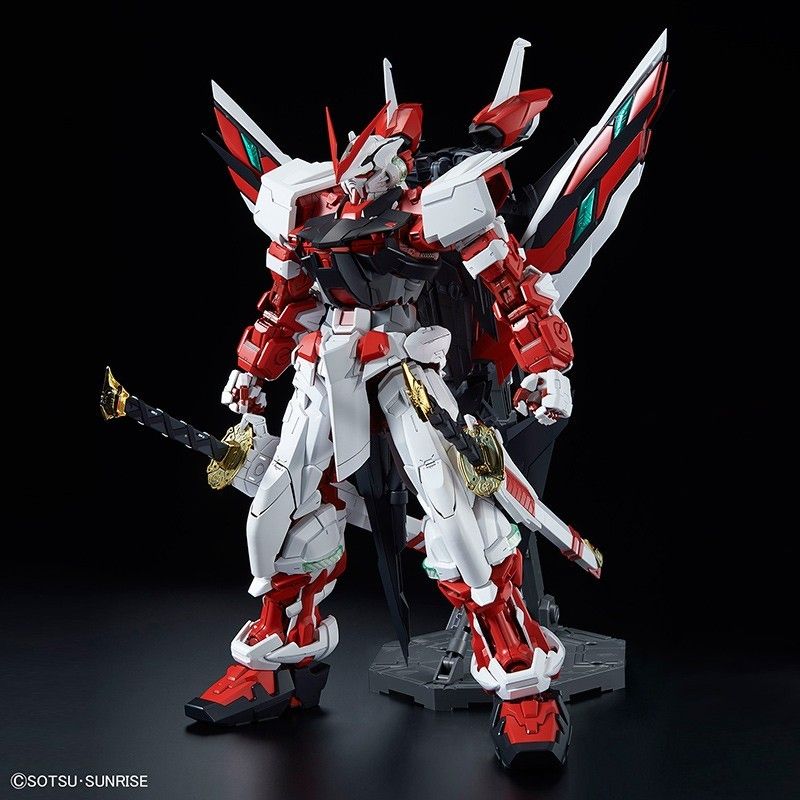 BANDAI PERFECT GRADE PG - GUNDAM ASTRAY RED FRAME MODEL KIT 1/60 ACTION FIGURE