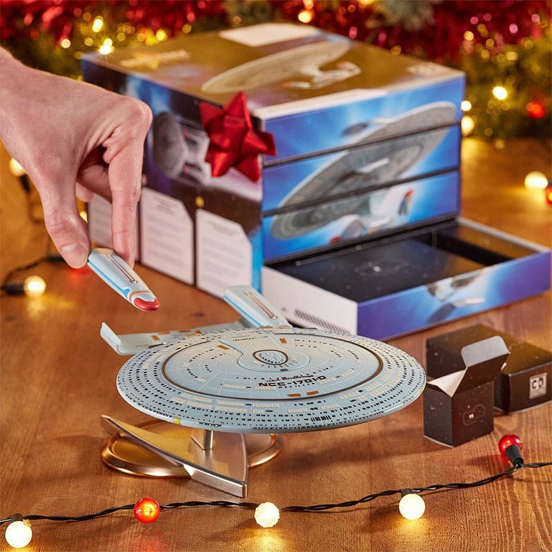 STAR TREK USS ENTERPRISE ADVENT CALENDAR COUNTDOWN CHARACTER MODEL KIT NUMSKULL