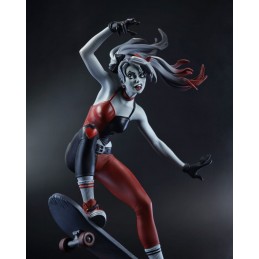 DC DIRECT HARLEY QUINN RED WHITE & BLACK BY IVAN TAO STATUA FIGURE MC FARLANE