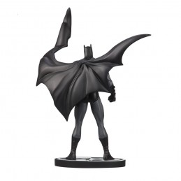 MC FARLANE DC DIRECT BATMAN BLACK & WHITE BY JORGE JIMENEZ STATUE FIGURE