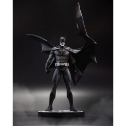 MC FARLANE DC DIRECT BATMAN BLACK & WHITE BY JORGE JIMENEZ STATUE FIGURE