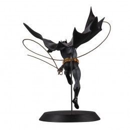 DC DIRECT DC DESIGNER SERIES BATMAN BY DAN MORA FIGURE STATUA MC FARLANE