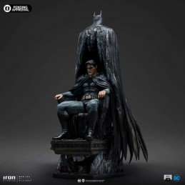 IRON STUDIOS BATMAN AND BRUCE WAYNE LEGACY REPLICA 1/4 RESIN STATUE