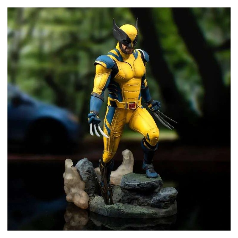 DIAMOND SELECT MARVEL GALLERY DEADPOOL & WOLVERINE MOVIE WOLVERINE PVC STATUE FIGURE