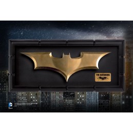 NOBLE COLLECTIONS BATMAN THE DARK KNIGHT RISES BATARANG REPLICA 1/1