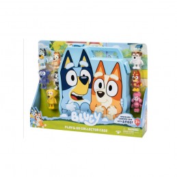 MOOSE TOYS BLUEY PLAY AND GO COLLECTOR CASE WITH 8 ACTION FIGURES