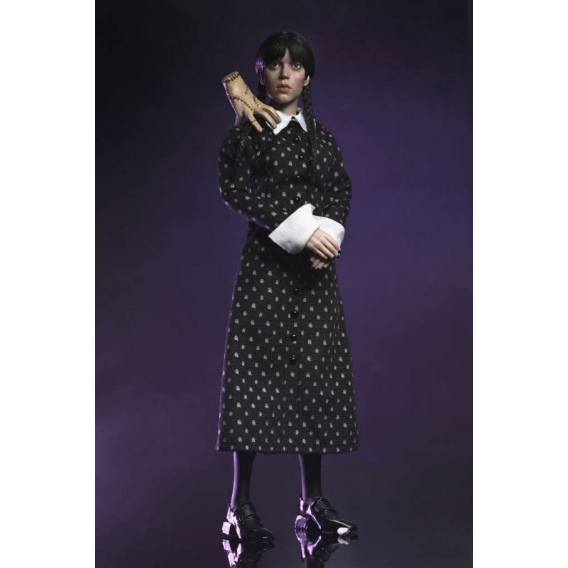 NECA WEDNESDAY ADDAMS CLASSIC DRESS CLOTHED PVC ACTION FIGURE NECA WEDNESDAY ADDAMS CLASSIC DRESS CLOTHED PVC ACTION FIGURE