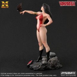 X-PLUS VAMPIRELLA JOSE GONZALES EDITION 1/8 MODEL KIT FIGURE