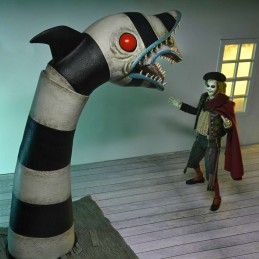 BEETLEJUICE BEETLEJUICE ULTIMATE MATADOR BEETLEJUICE AND SANDWORM ACTION FIGURE NECA