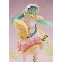TAITO HATSUNE MIKU WONDERLAND SLEEPING BEAUTY FIGURE