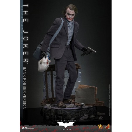 THE DARK KNIGHT MOVIE MASTERPIECE THE JOKER BANK ROBBER VER. 30CM ACTION FIGURE