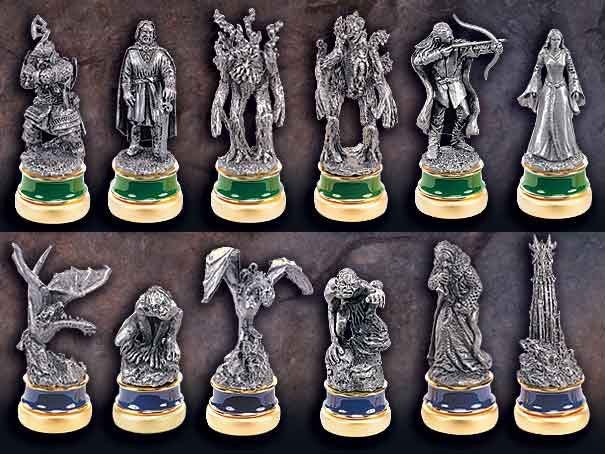 NEMESIS NOW LORD OF THE RINGS CHESS PIECES LE DUE TORRI CHARACTERS