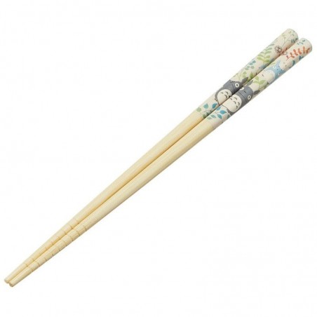 MY NEIGHBOR TOTORO LEAVES CHOPSTICKS
