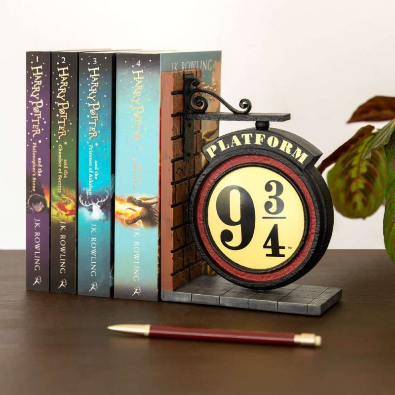 GRUPO ERIK HARRY POTTER PLATFORM 9 3/4 RESIN BOOKENDS GRUPO ERIK HARRY POTTER PLATFORM 9 3/4 RESIN BOOKENDS