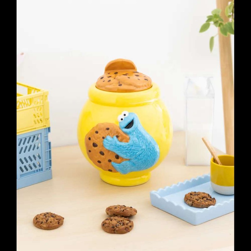 GRUPO ERIK SESAME STREET RESIN COOKIE JAR GRUPO ERIK SESAME STREET RESIN COOKIE JAR