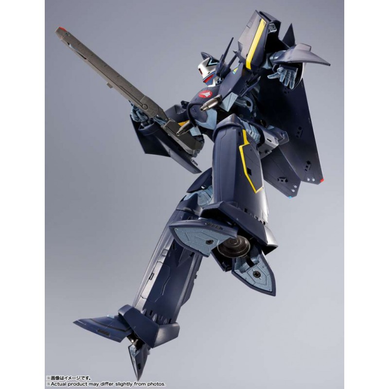 BANDAI DX CHOGOKIN MACROSS 7 VF-17S NIGHTMARE STEALTH VALKYRIE ACTION FIGURE