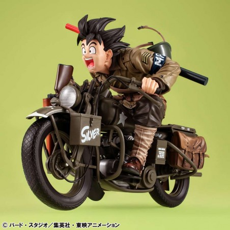 DRAGON BALL Z SON GOKU & BIKE DESKTOP REAL MCCOY STATUE PVC FIGURE