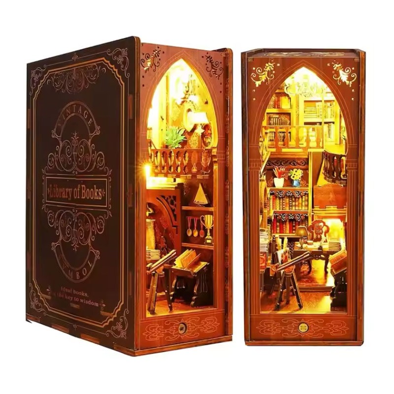 BOOK NOOK LIBRARY OF BOOKS MINI DIORAMA