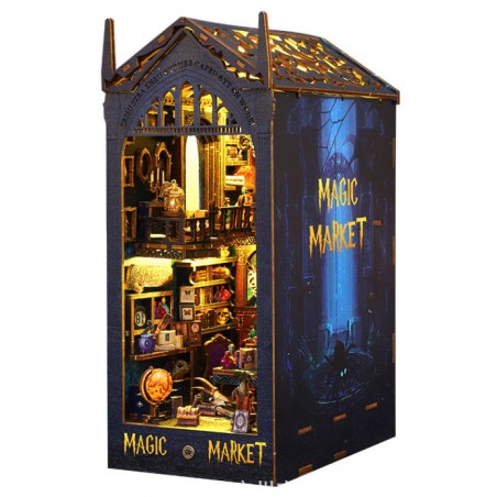 BOOK NOOK MAGIC MARKET MINI DIORAMA