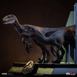 IRON STUDIOS JURASSIC PARK RAPTORS AT THE KITCHEN DOOR ART SCALE 1/10 RESIN STATUE FIGURE
