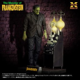 X-PLUS UNIVERSAL MONSTERS THE MONSTER OF FRANKENSTEIN 1/8 SCALE MODEL KIT FIGURE