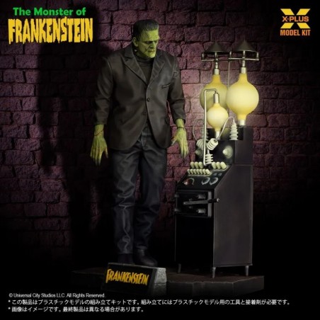 UNIVERSAL MONSTERS THE MONSTER OF FRANKENSTEIN 1/8 SCALE MODEL KIT FIGURE