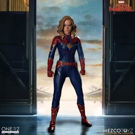 CAPTAIN MARVEL CLOTH ONE:12 COLLECTIVE ACTION FIGURE
