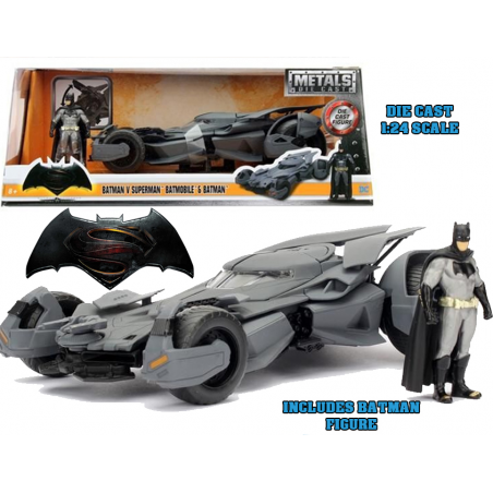 BATMAN V SUPERMAN BATMOBILE DIE CAST 1/24 MODEL